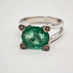 Load image into Gallery viewer, 21002021 18k White Gold Emerald Diamond Ring