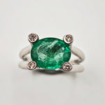 Load image into Gallery viewer, 21002021 18k White Gold Emerald Diamond Ring