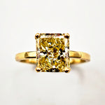 Load image into Gallery viewer, 21013263 Radiant Cut Fancy Yellow Diamond Solitaire