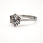 Load image into Gallery viewer, 21011627 Diamond solitaire ring.