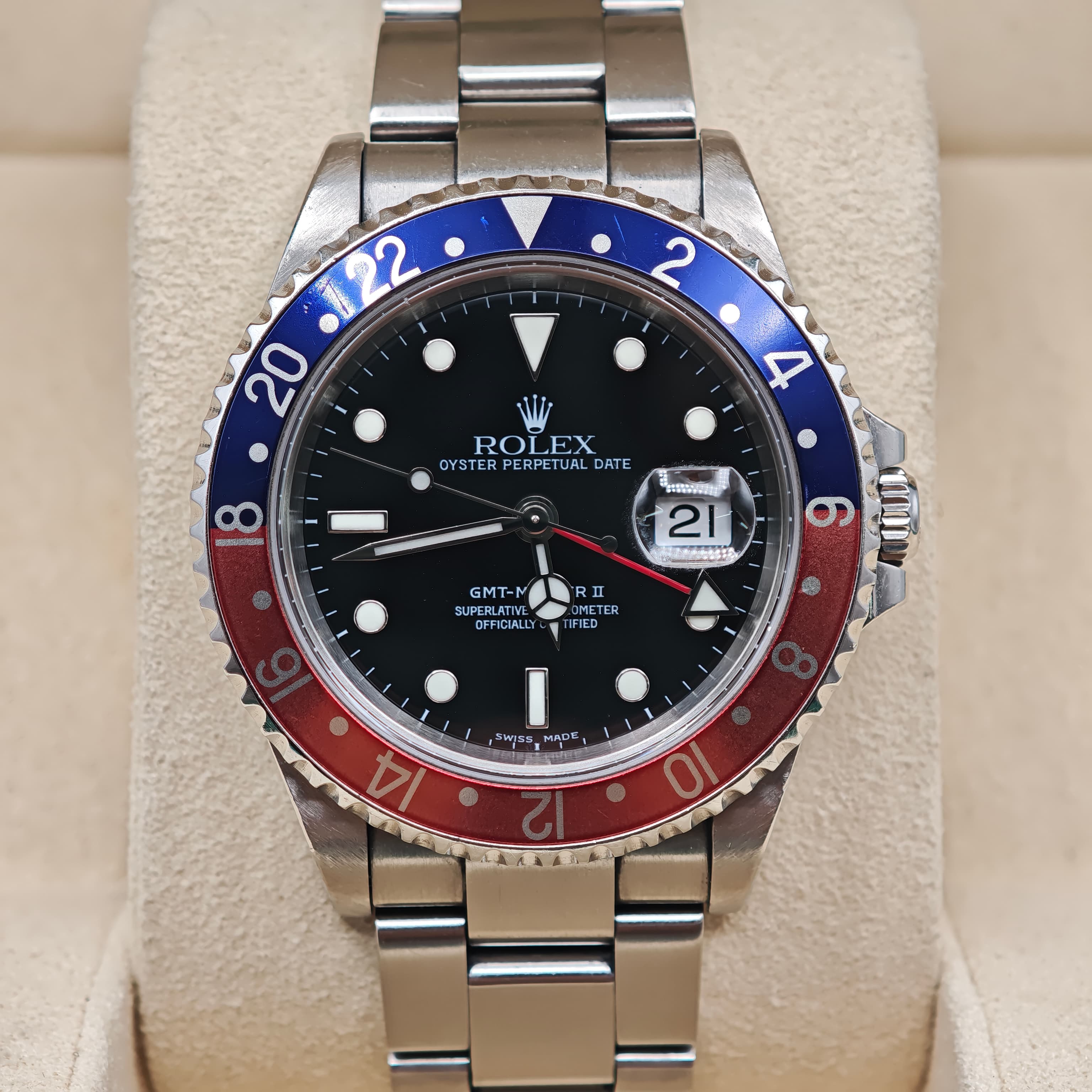 Rolex GMT-Master II 16710 “Pepsi”