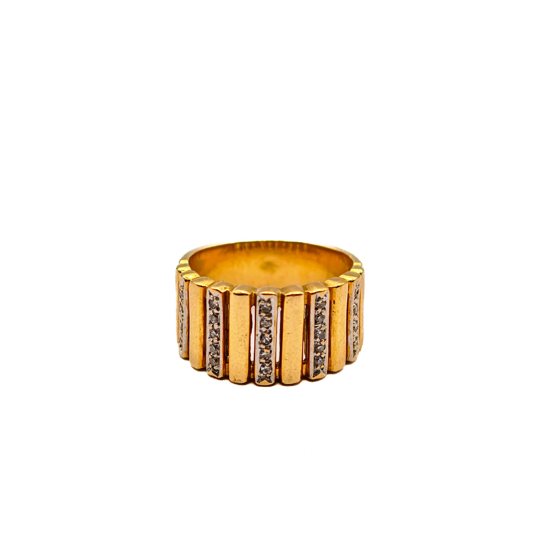 21007408 Gold & Diamond Ring