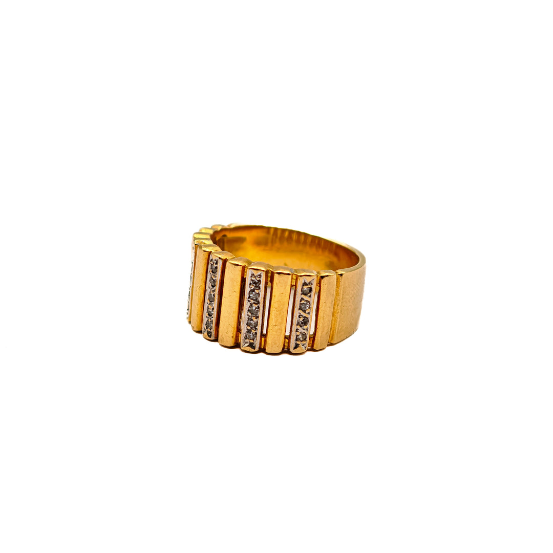 21007408 Gold & Diamond Ring