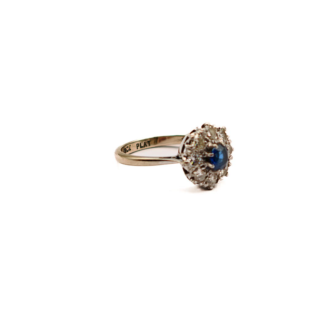 21026645 One platinum Diamond and Sapphire Ring