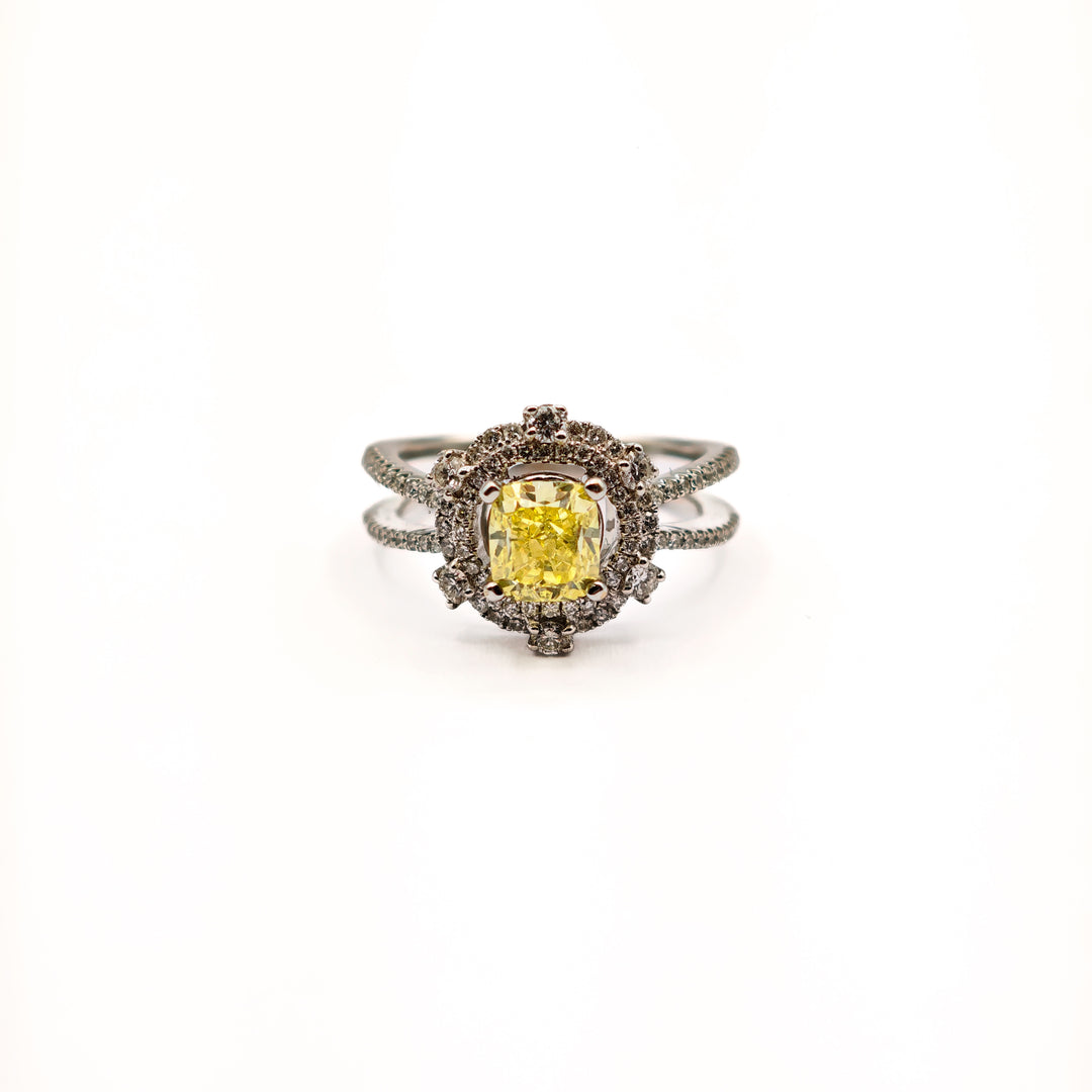 21002069 Yellow Diamond Ring
