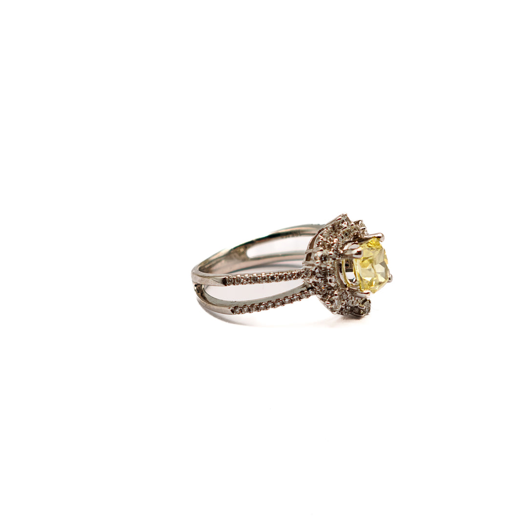 21002069 Yellow Diamond Ring