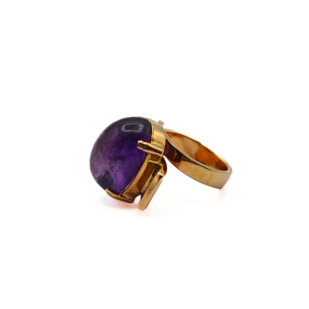 21002649 Amethyst Yellow Gold Ring