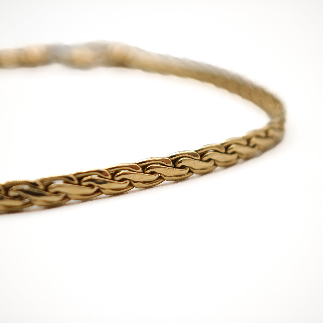 21008528 Gold bracelet.