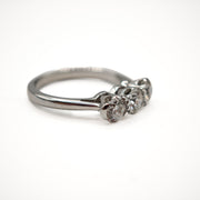 21011665 Diamond ring.