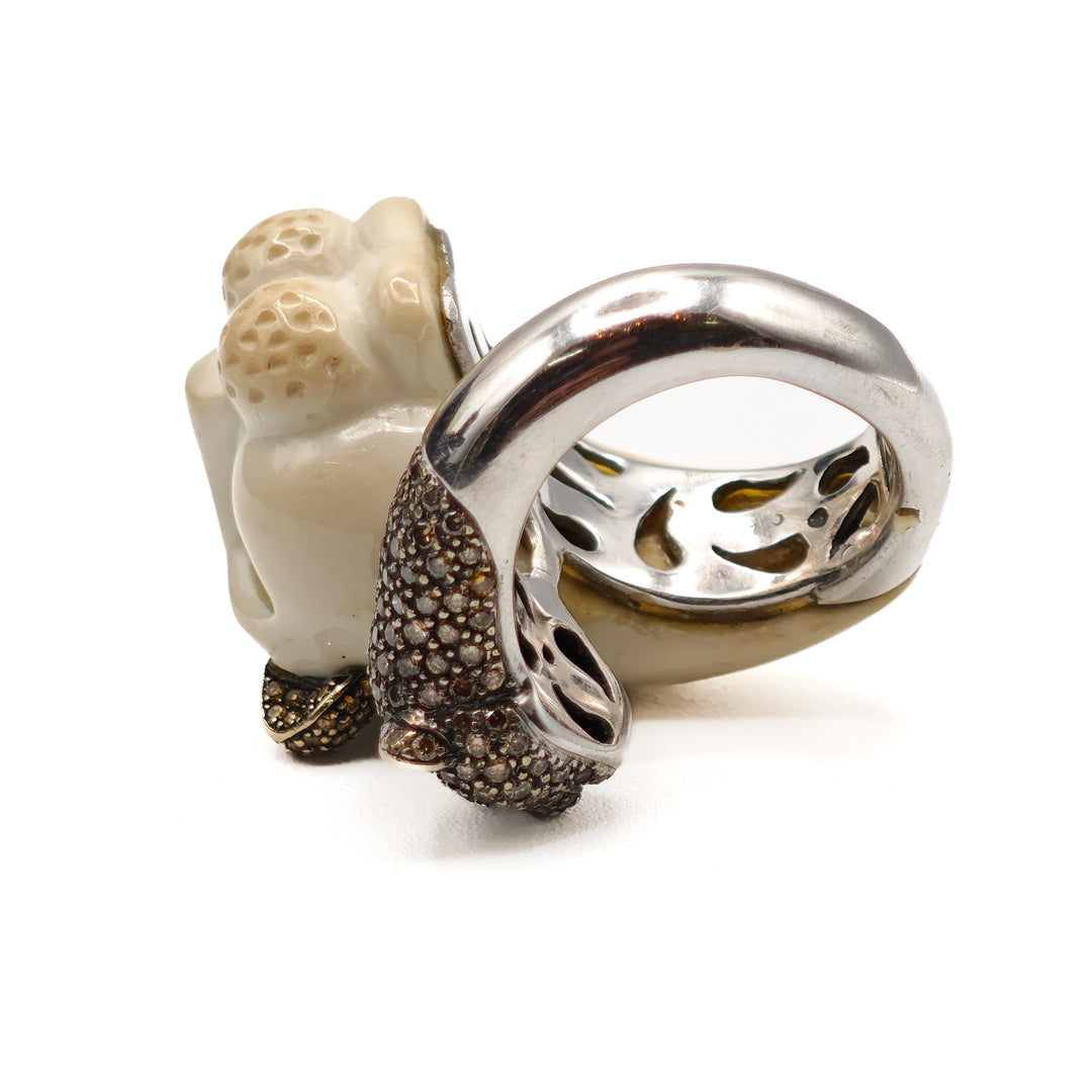 21008481 Vintage leopard diamond ring.